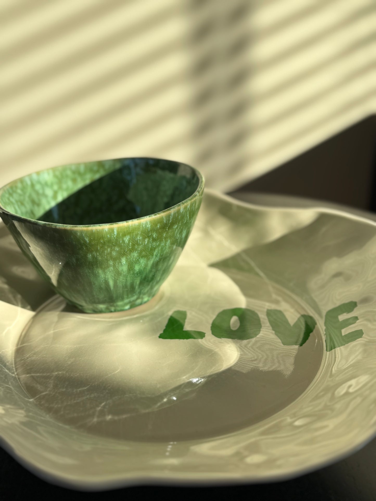 SERVEER SCHAAL – LOVELY